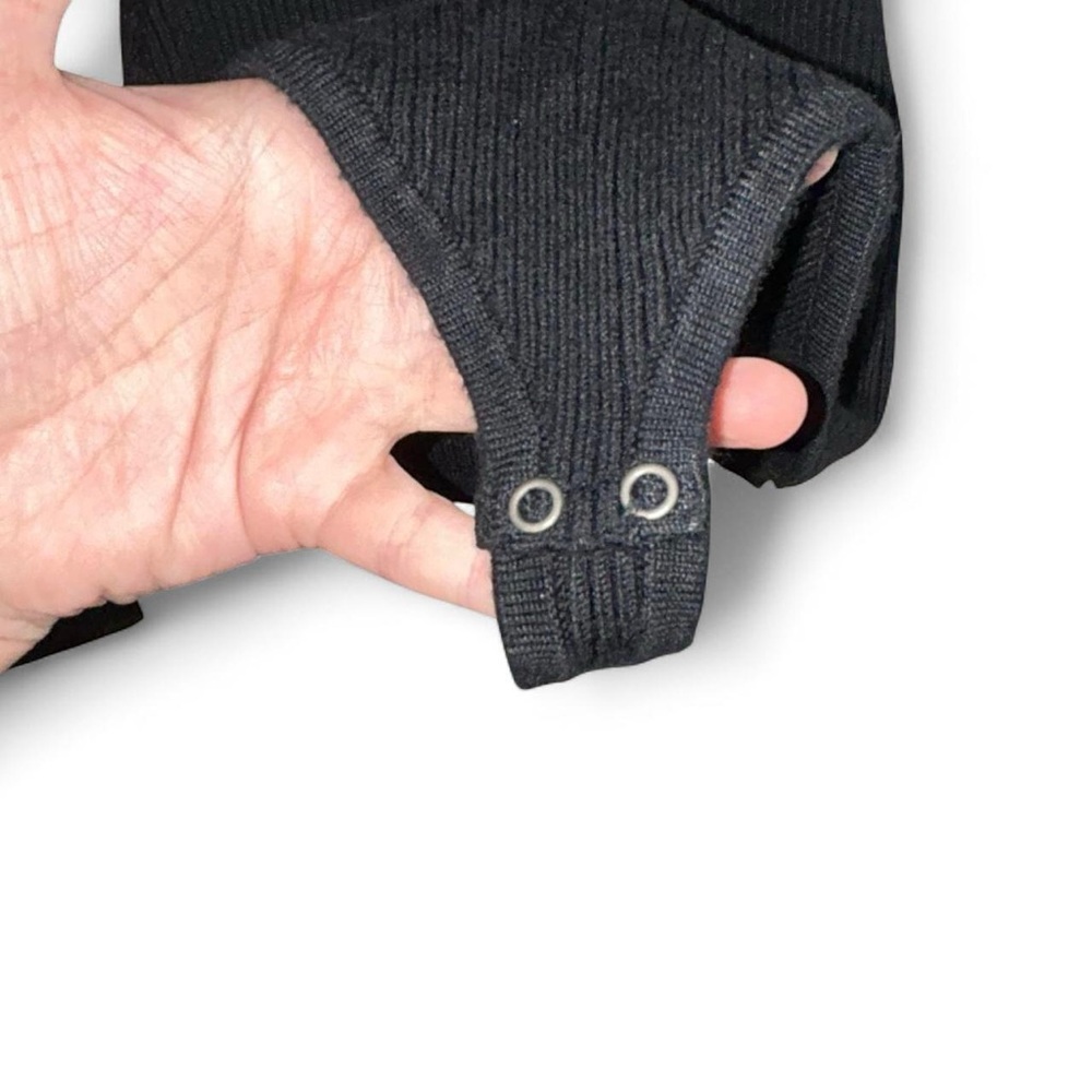 Abercrombie & Fitch Ribbed Top - Picture 4 of 9